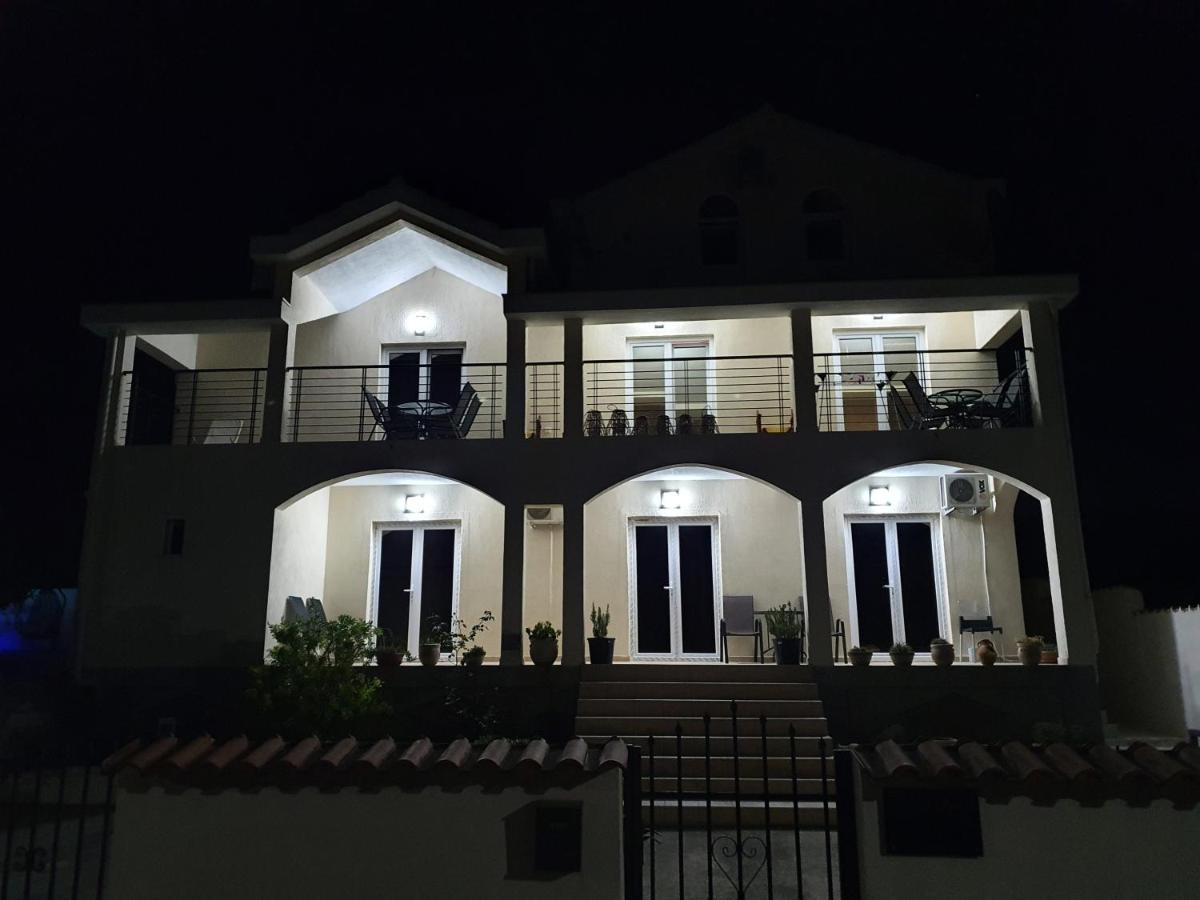 Talija Apartments Krimovica ブドヴァ エクステリア 写真