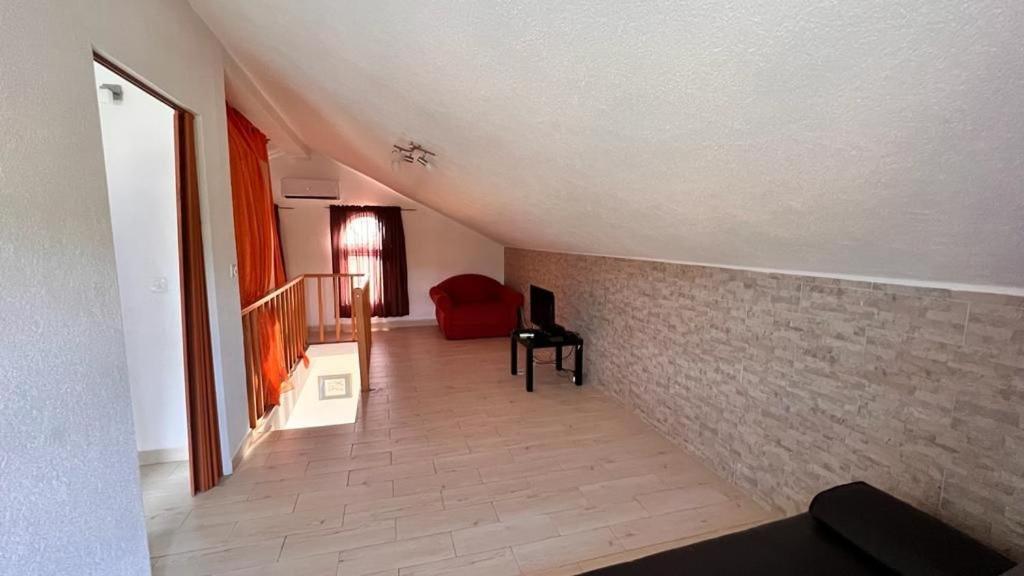 Talija Apartments Krimovica ブドヴァ エクステリア 写真